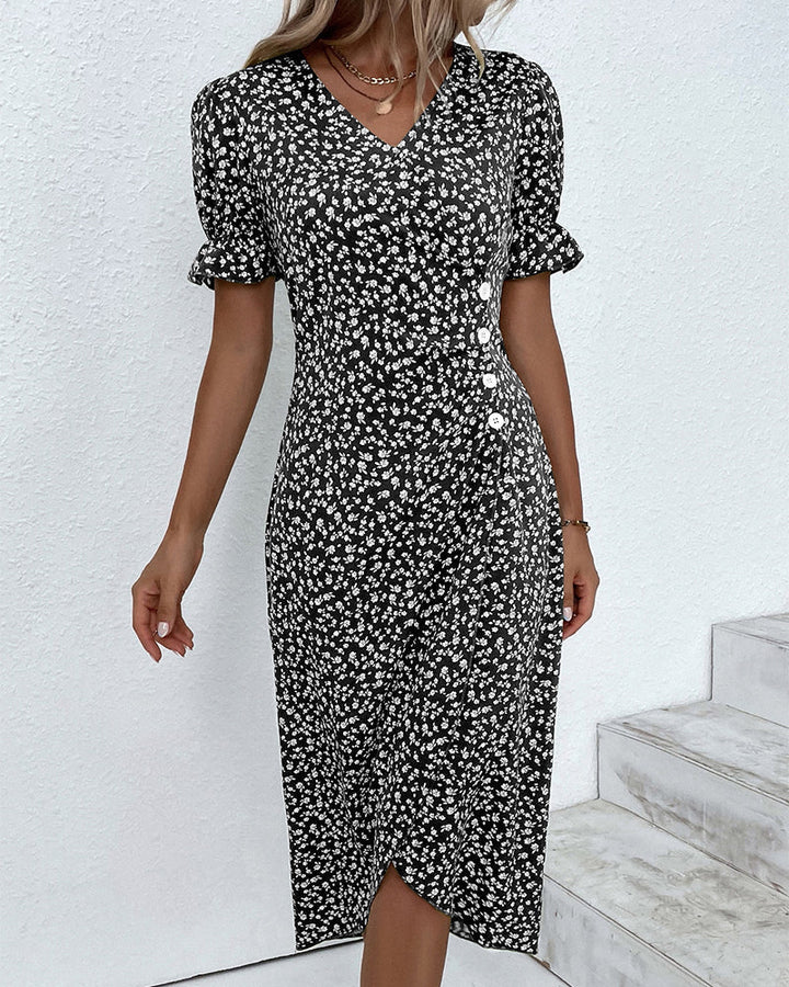 Leah | Dress with Buttons and Ruffles