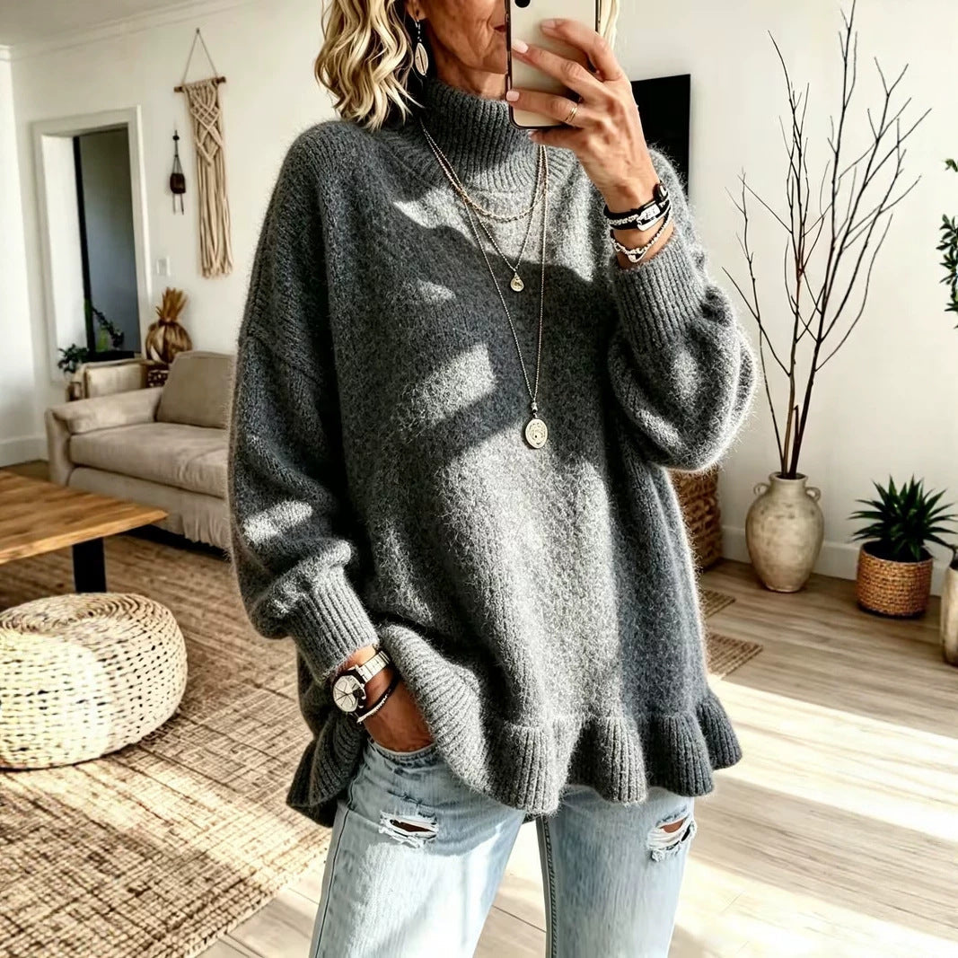 Women's Knit Sweater with Wavy Edge – Soft and Feminine