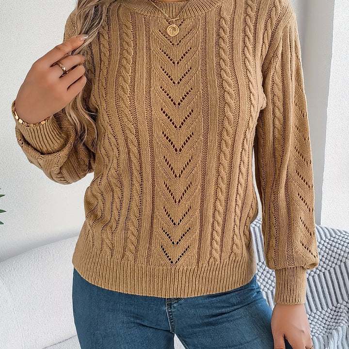 Laura | Classic and Cozy Cable Knit Sweater with Round Neck