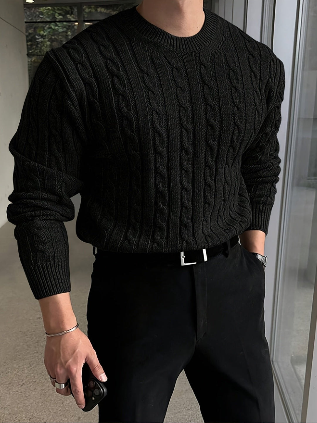 Maxim | Classic and Comfortable Men's Cable Knit Sweater