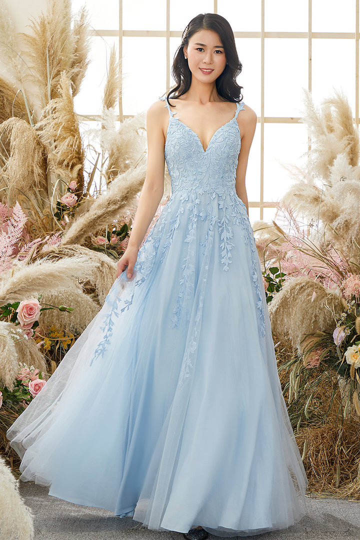 Fashionable Tulle Evening Gown with Appliqués - Victoria