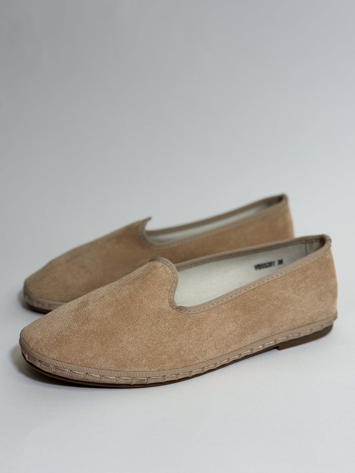 Delia™  |  Premium Friulane soft luxurious fabrics