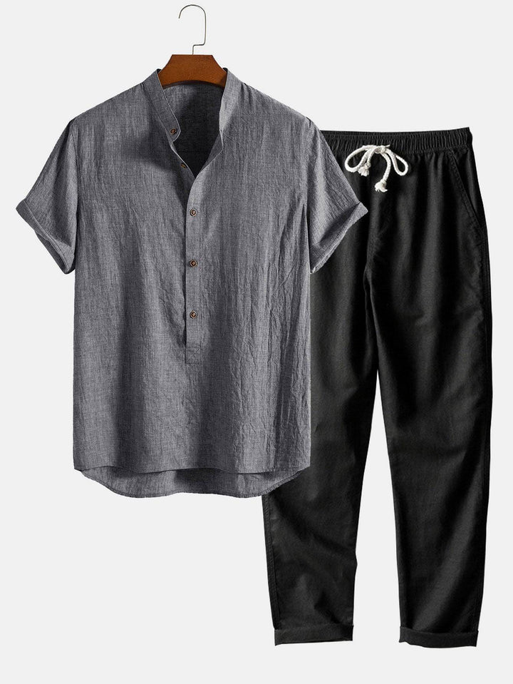 Emma & Rose Manhattan Wayne™ short-sleeved set featuring a comfortable, stylish design for boys.