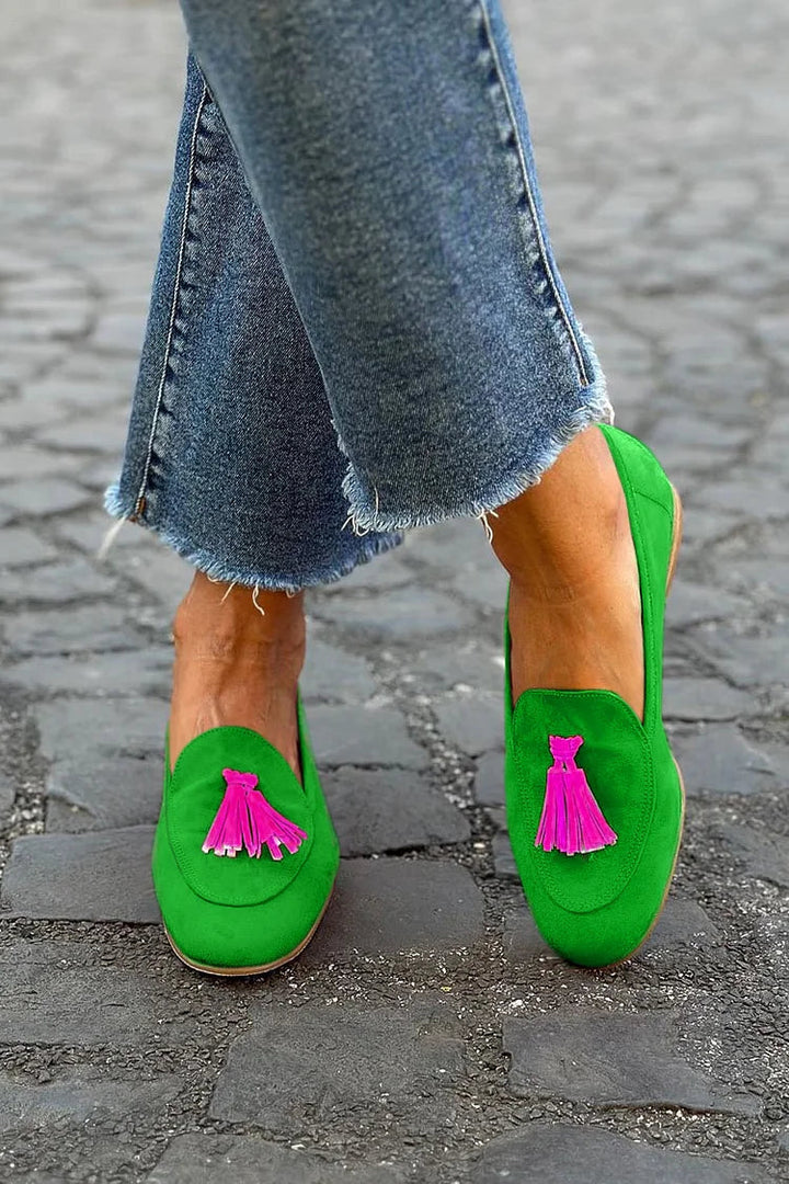 GREEN LOAFER WITH FUCHSIA TASSEL