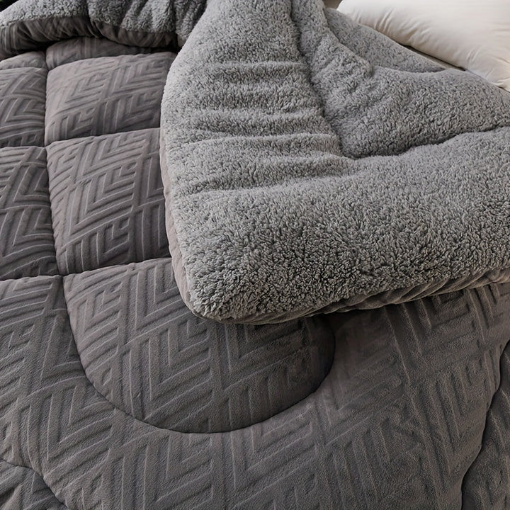 Unisex Ultra-Soft Fleece Blanket - All-Season Comfort