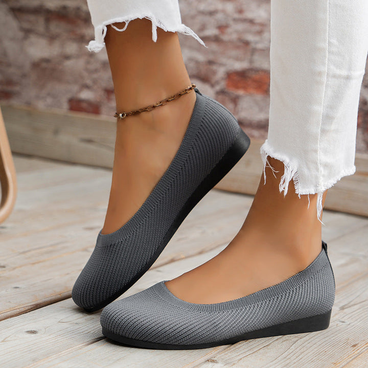 Lara | Slip-On Flat Orthopaedic Shoes with Closed Design