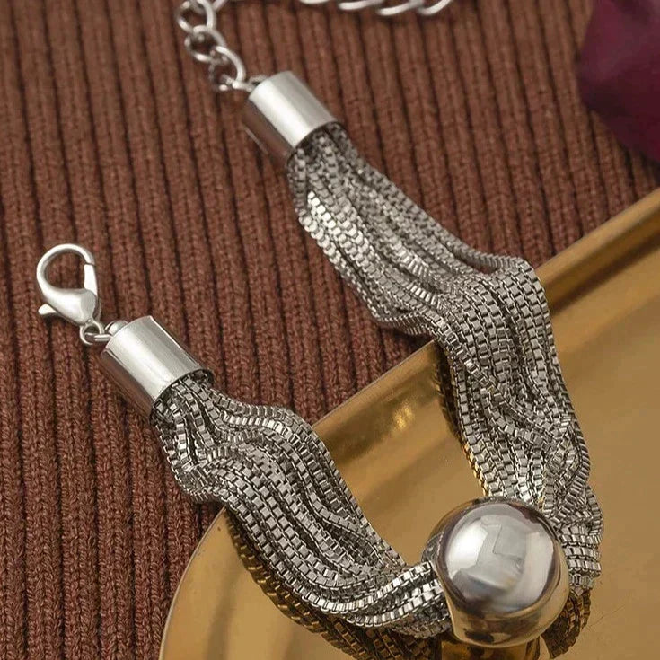 Beate | Shiny Necklace