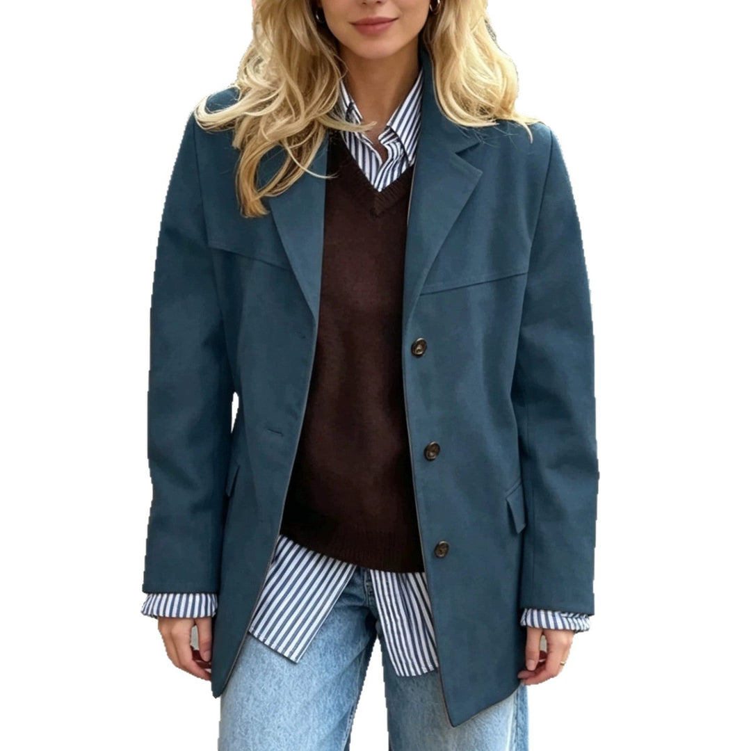 Retro Women's Coat with Pockets - Loose and Elegant