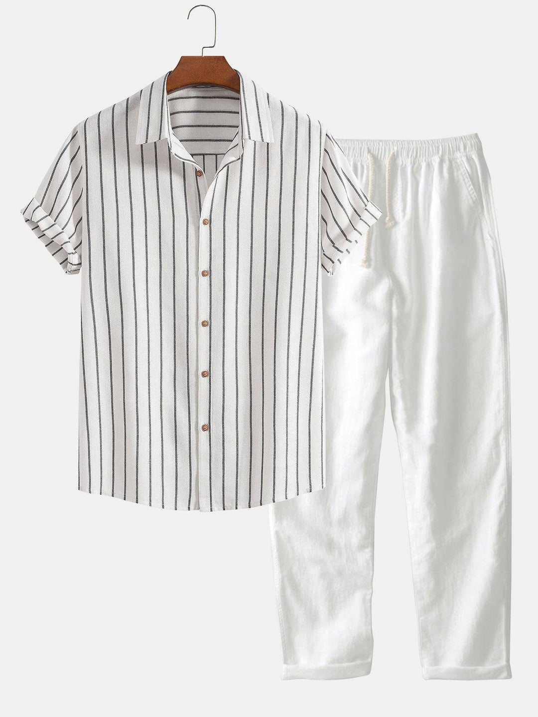 Emma & Rose Manhattan Quinten™ casual two-piece set featuring a stylish top and matching pants in a relaxed fit.