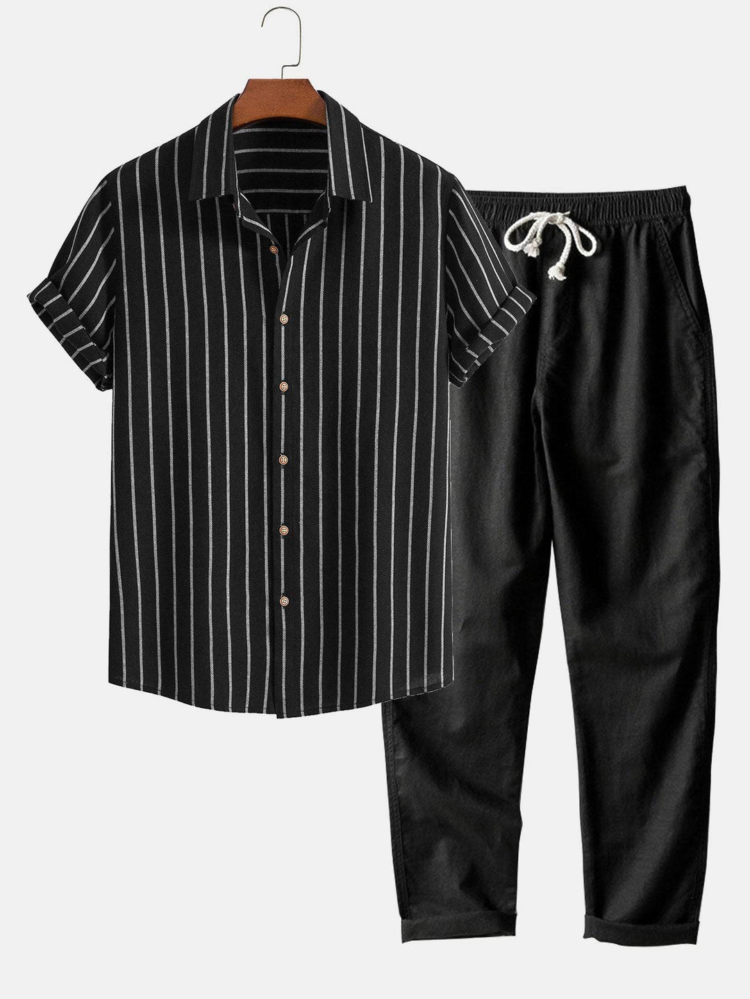 Emma & Rose Manhattan Quinten™ casual two-piece set featuring a stylish top and matching pants, perfect for everyday wear.