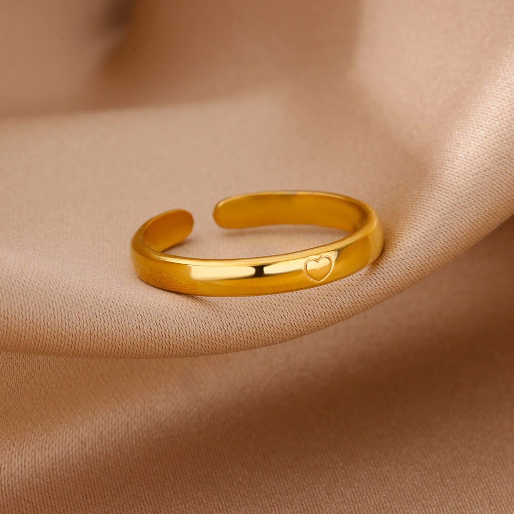 Leiannora™  |  Love Ring 18k Gold