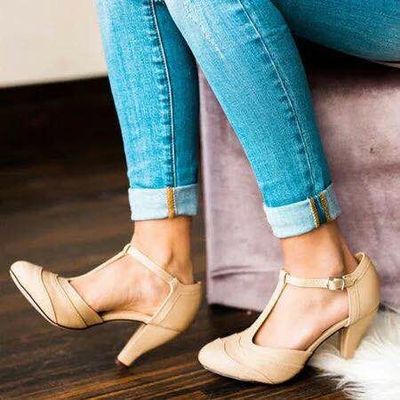 Graceful Orthopedic Sandals for a Modern Look, view 3 - Elena Harper