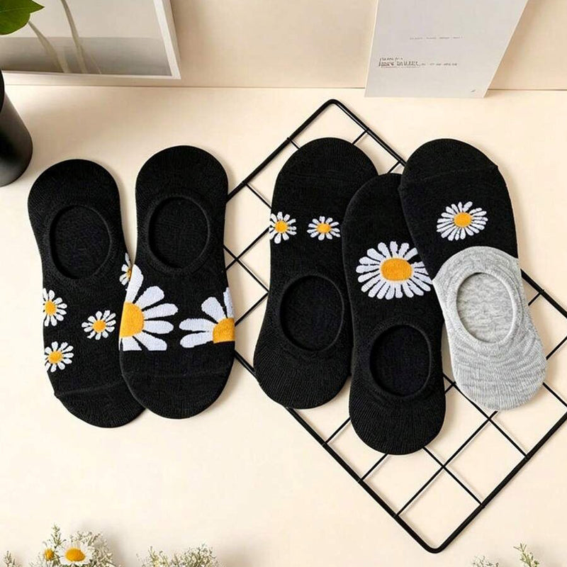 Casual Socks with Chrysanthemum Patterns