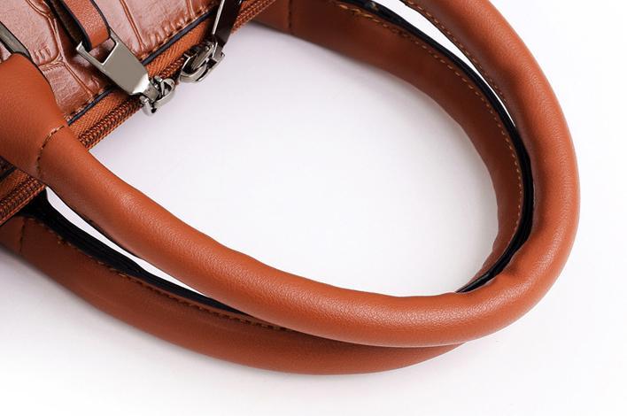 Palmer - 4-Piece Crocodile Pattern Handbag