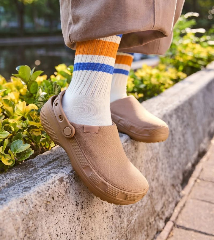 Canvas | The everyday canvas clog