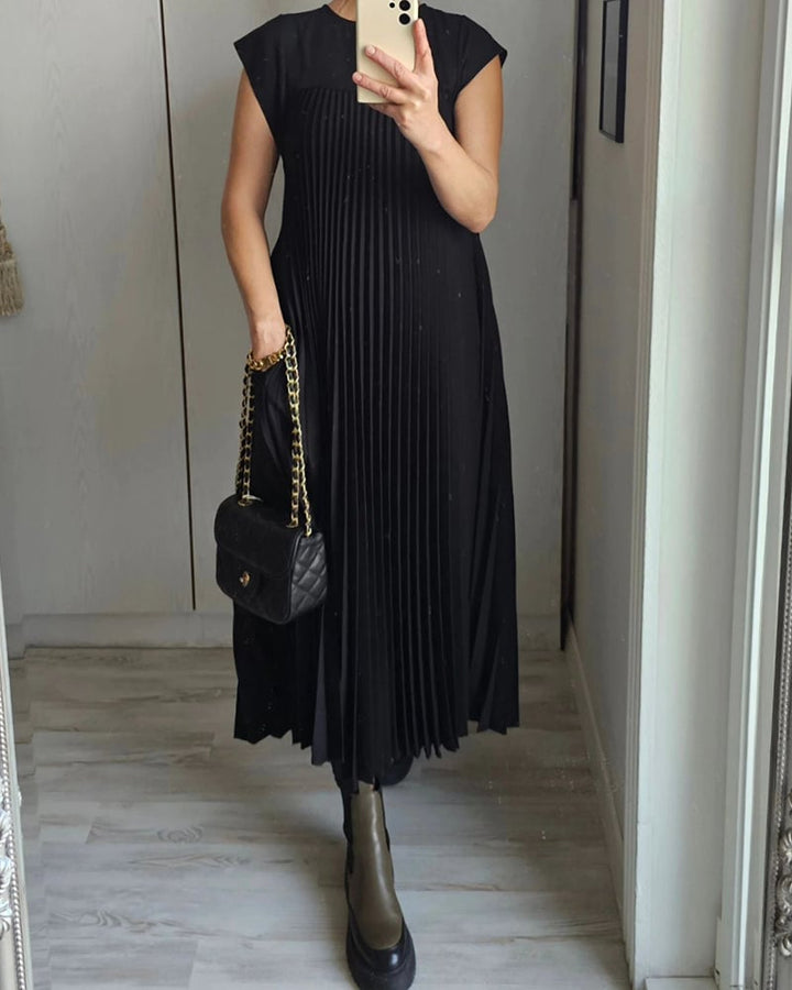 Jolie Timeless and Comfortable Dress - Elena Harper