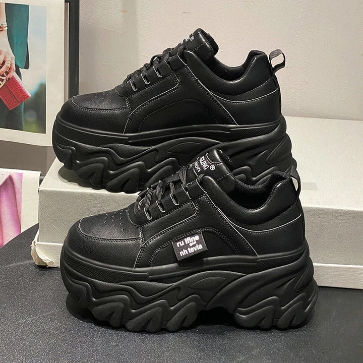 Comfortable and Chunky Platform Sneakers Névara - Elena Harper