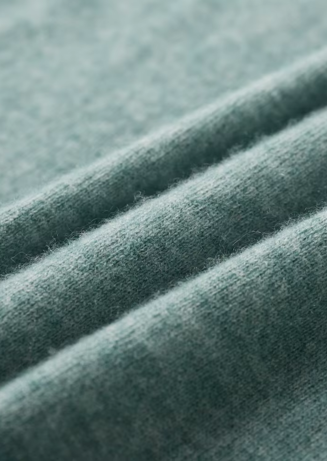100% CASHMERE CLASSIC CREWNECK T-SHIRT