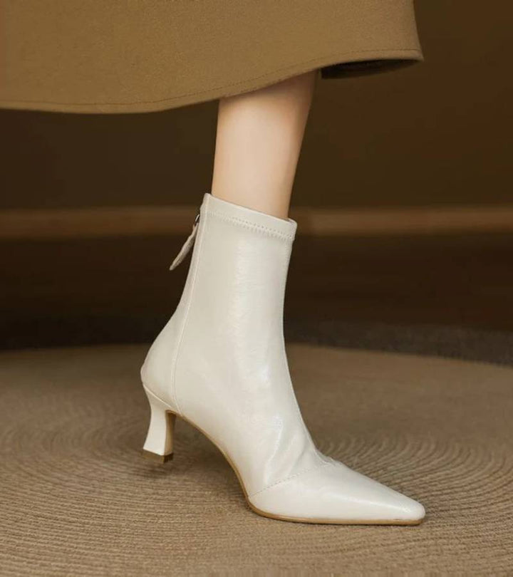 Fulvia | Minimal leather ankle boots with mid heel