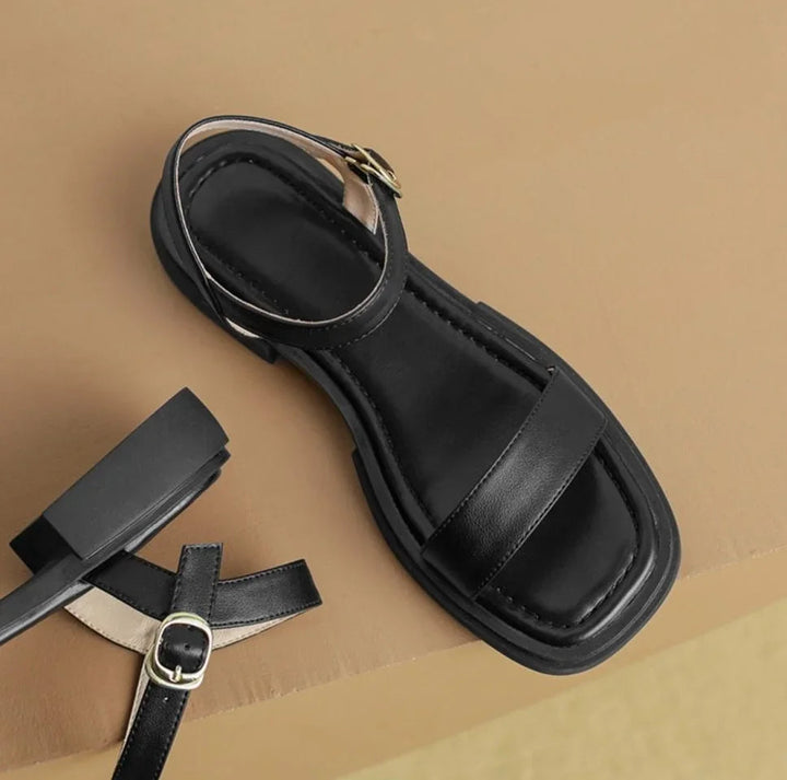 AVA – MINIMAL STRIDE STRAP SANDALS