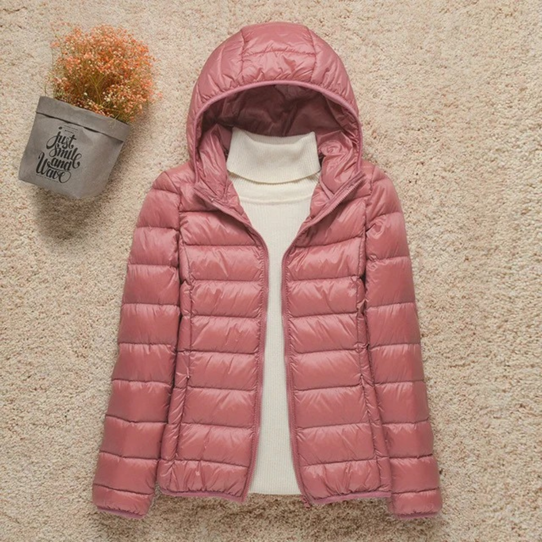 Lightweight Padded Women's Jacket with Functional Hood for Everyday Use