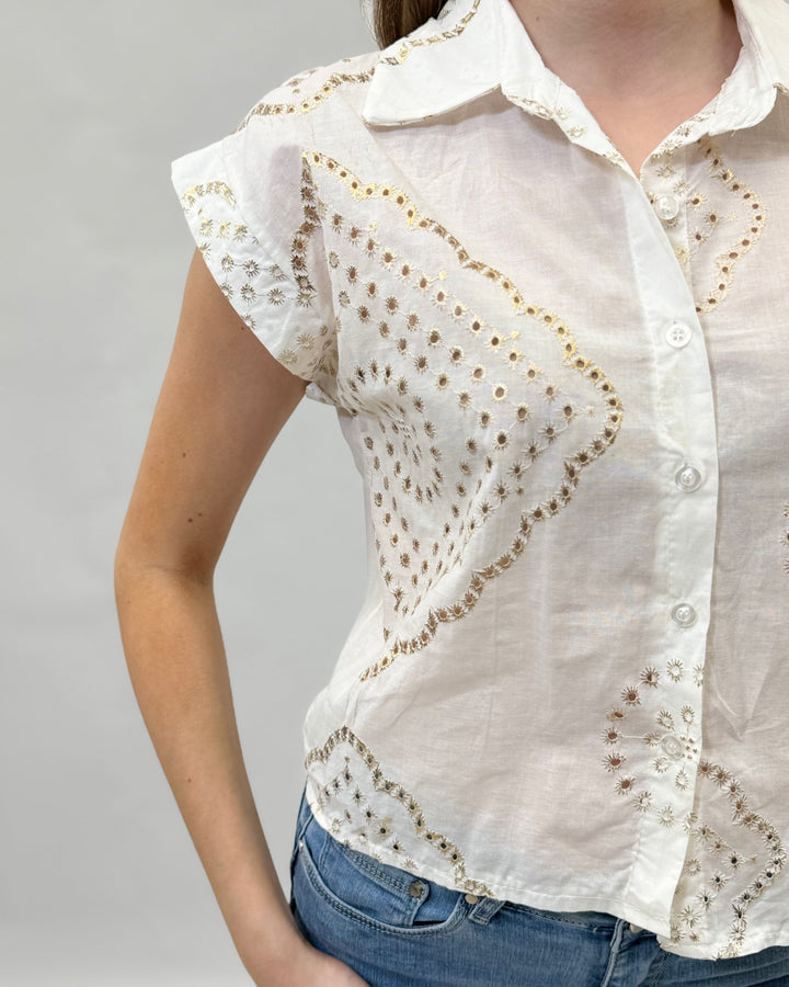 Lara™  |  Short-sleeved soft luxurious fabrics Shirt Details