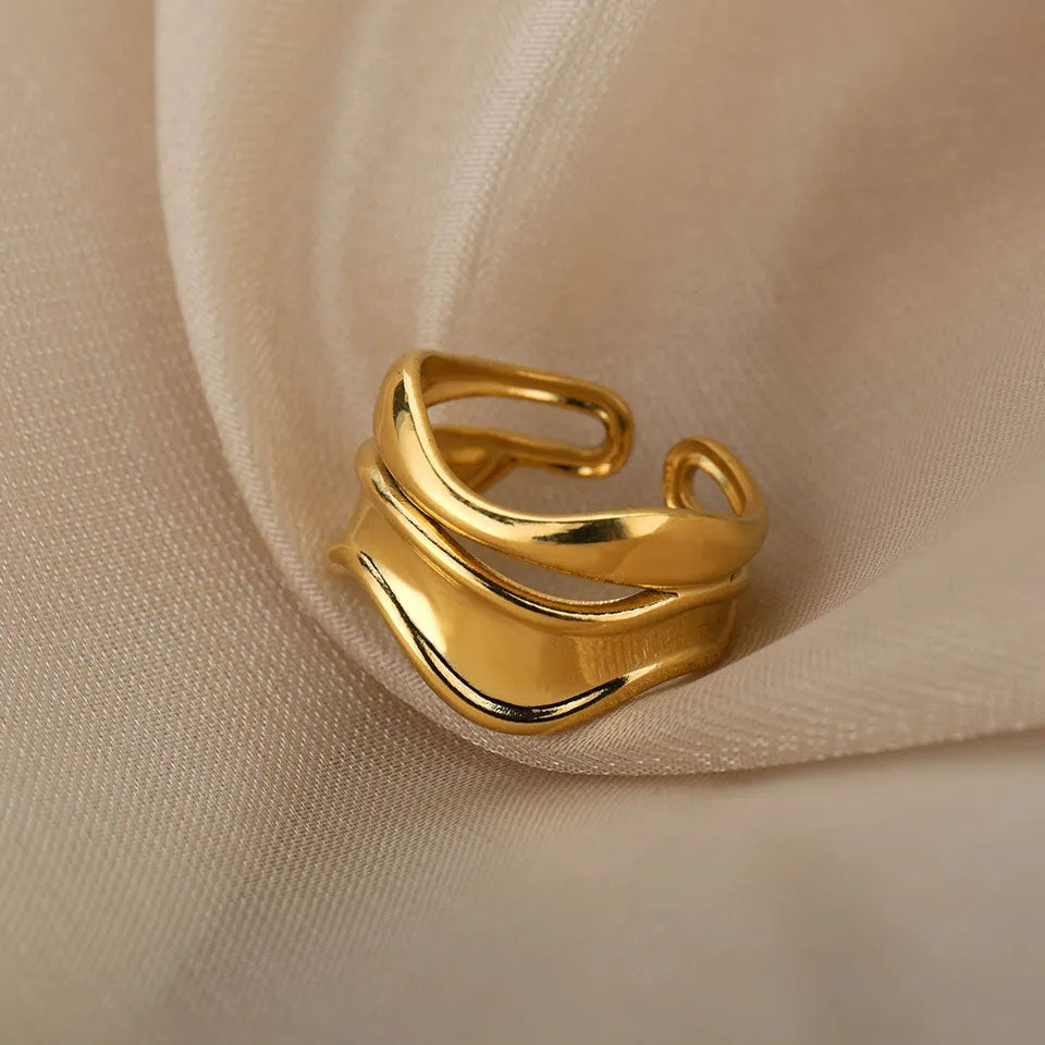Almareine™  |  Ring 18K Gold