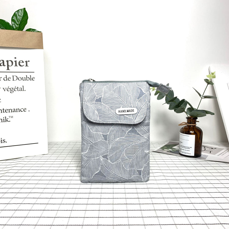 Vintage Leaf Pattern Bag