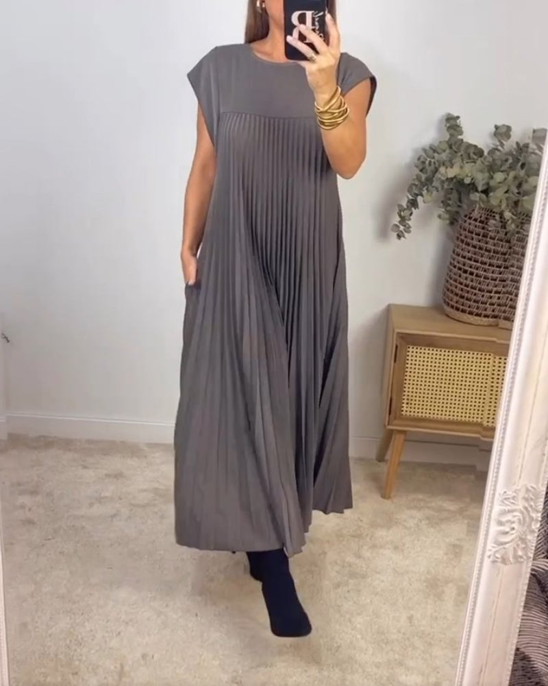 Women's Long Flowing Sleeveless Round Neck Dress with Pockets – Casual