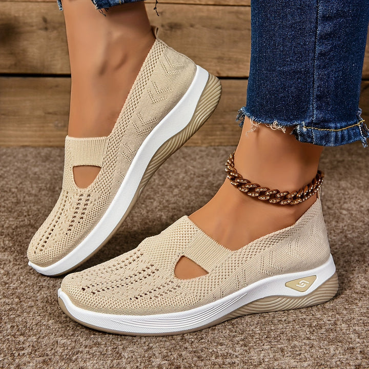WALKING SHOES FOR WOMEN