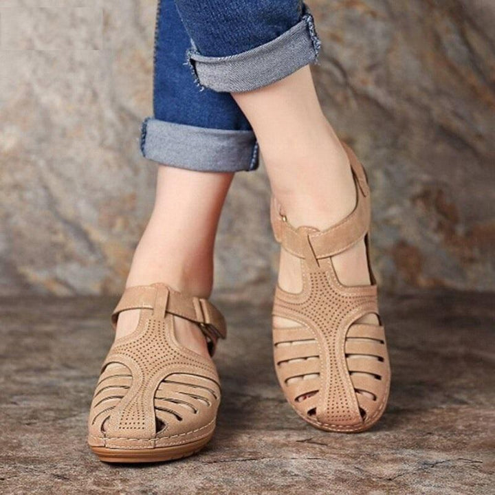 Cut-out Leather Sandals with Ankle Strap EB EB