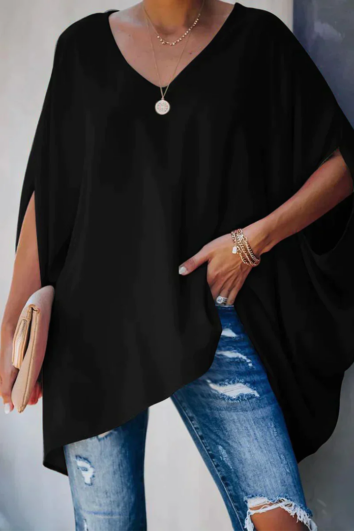 Kiara – Elegant Loose-Fitting Blouse