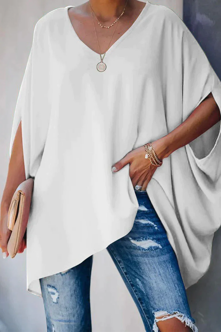 Kiara – Elegant Loose-Fitting Blouse