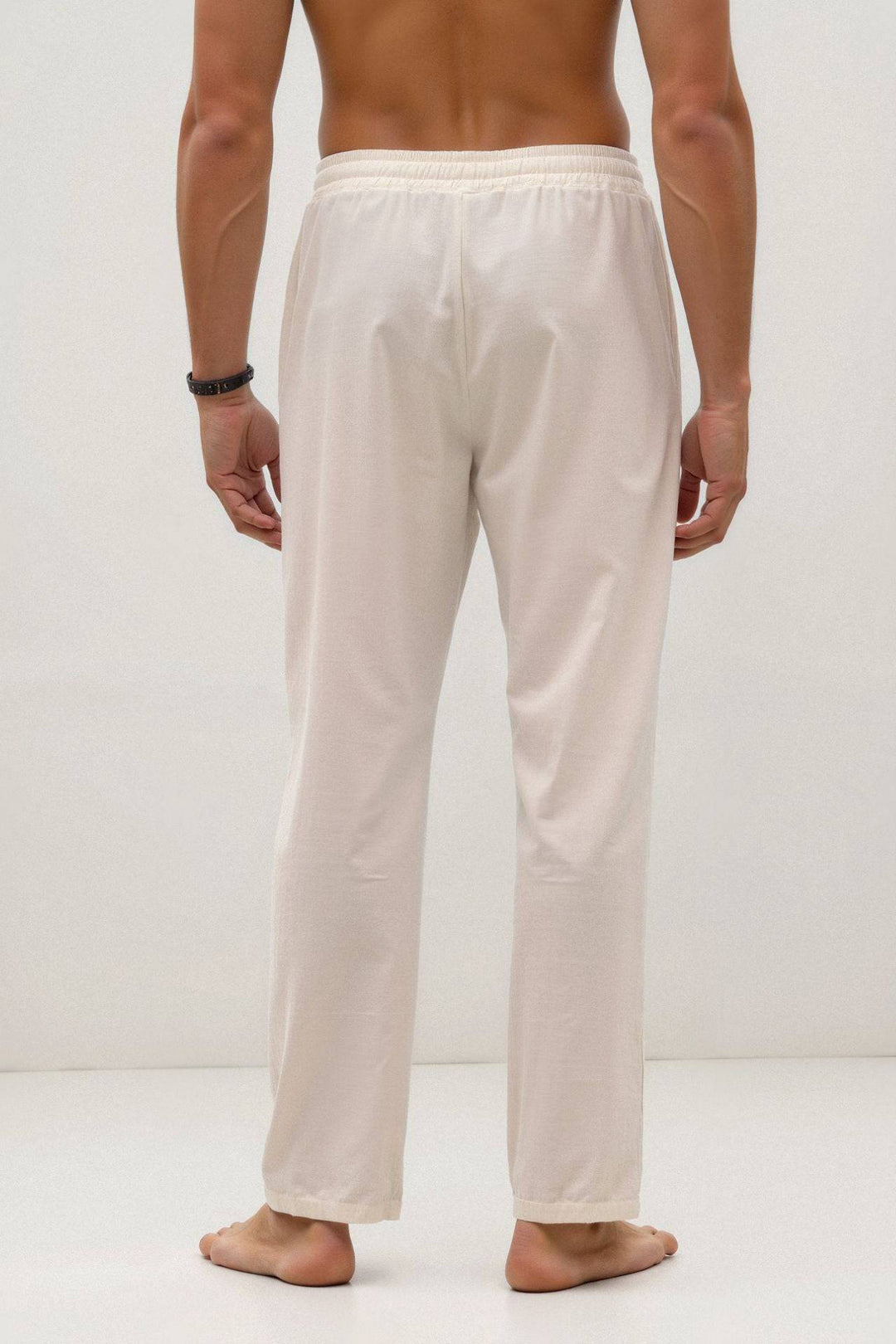 Emma & Rose Manhattan Nash™ drawstring pants in soft fabric with a relaxed fit and adjustable waistband.