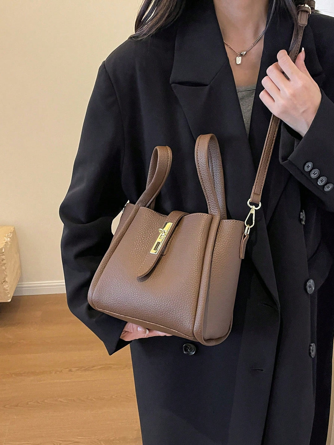 Ariana™ | Elegant Leather Handbag