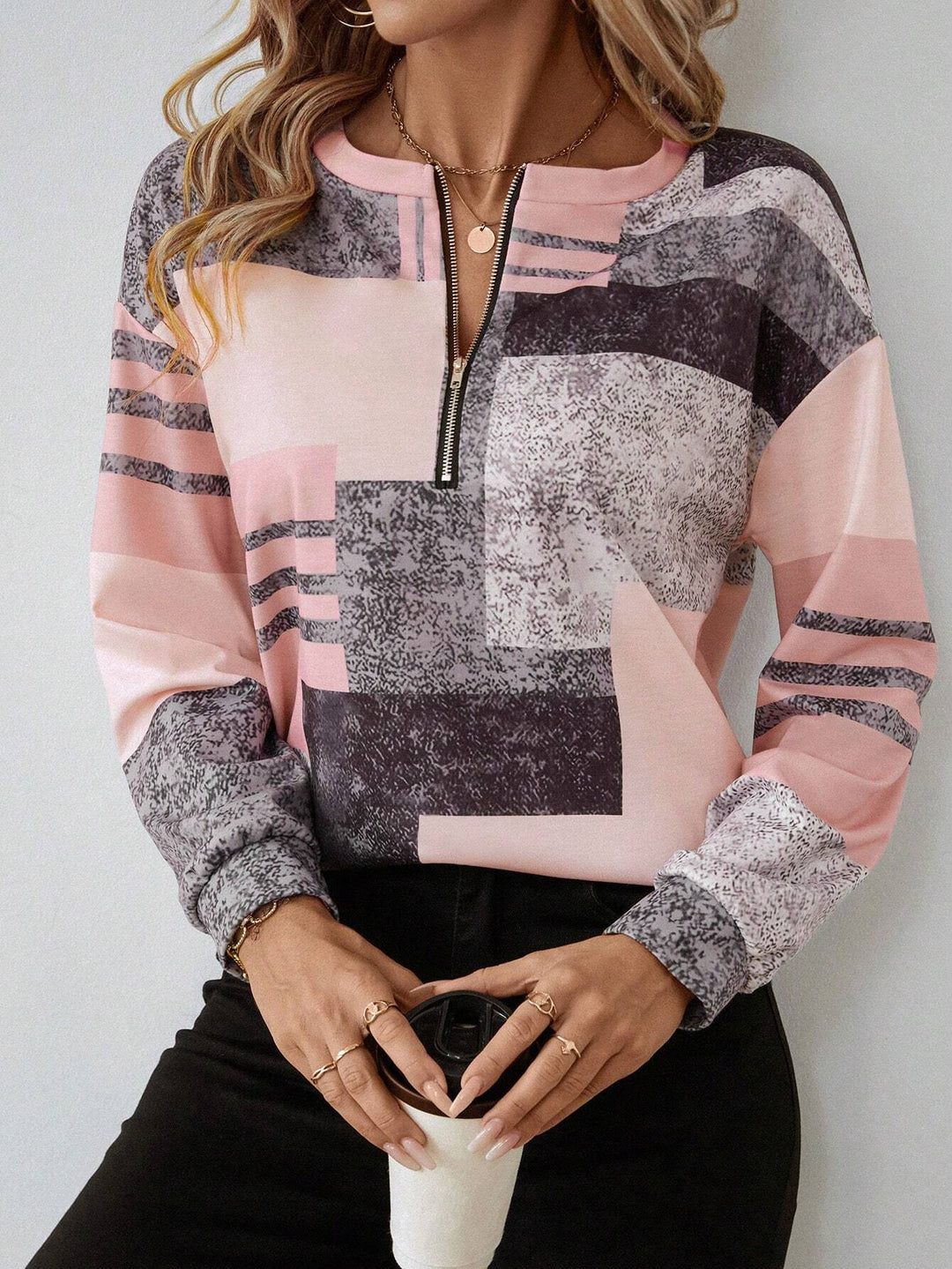 CHANDRIA – MODERN ZIP FRONT BLOUSE