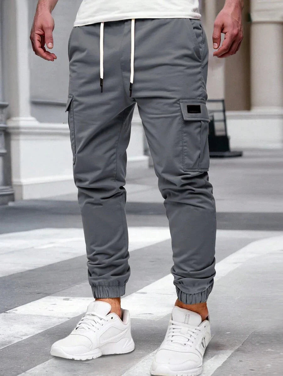 RICCARDO | LIGHTWEIGHT CARGO JOGGERS WITH POCKETS