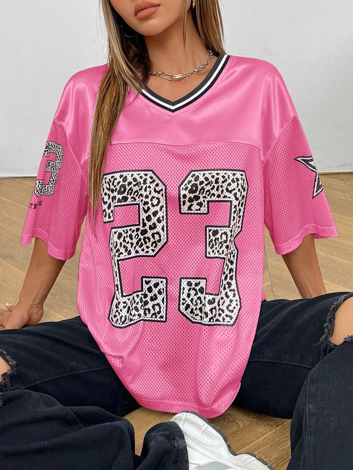 Ayla | Women's oversized mesh jersey shirt with V-neck and animal print
