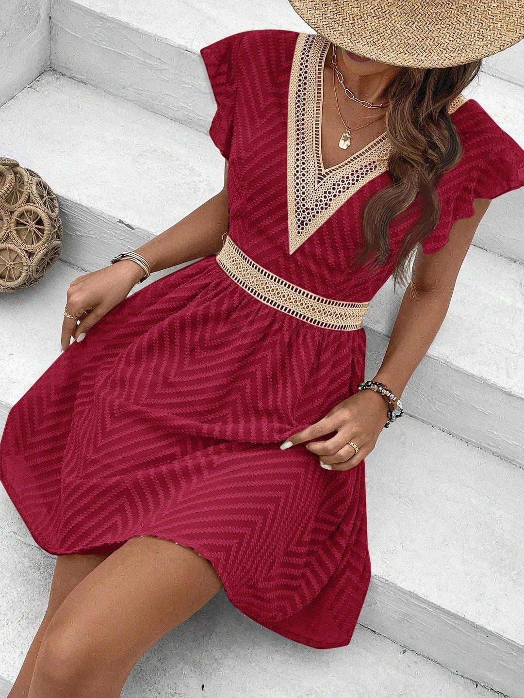 Summer Dress with V-Neck & Crochet Trim – Airy Short Sleeve Dress with Waistband