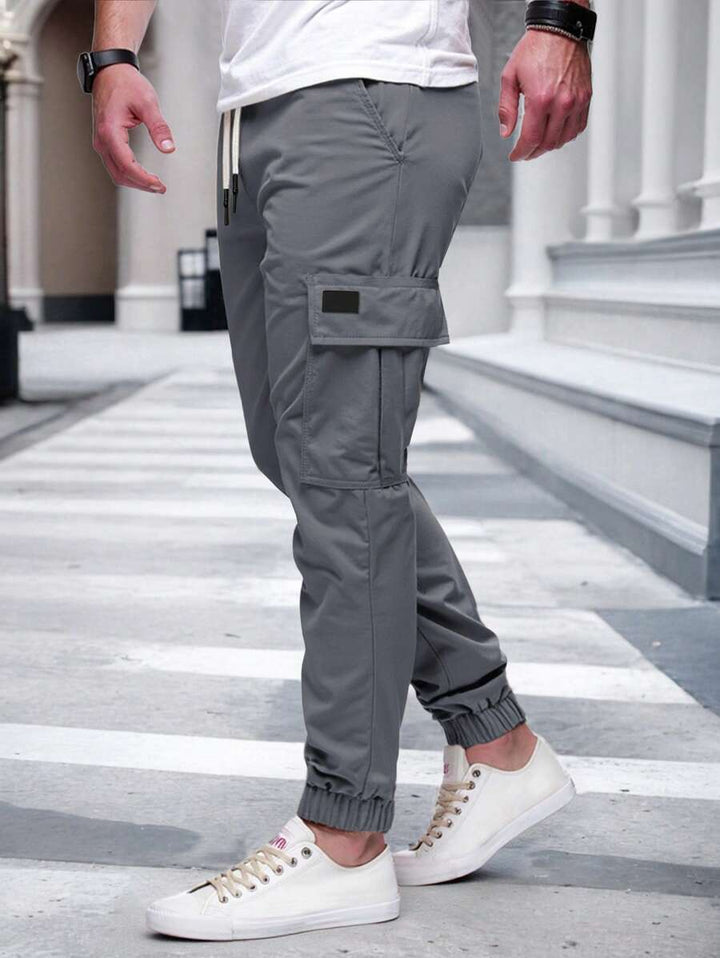 RICCARDO | LIGHTWEIGHT CARGO JOGGERS WITH POCKETS