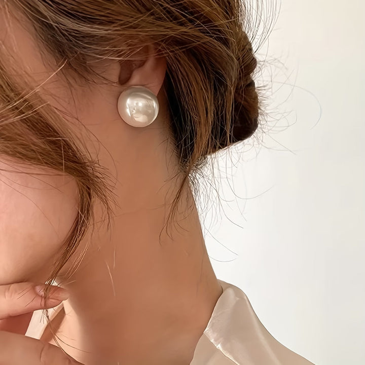 Women's Statement Pearl Stud Earrings
