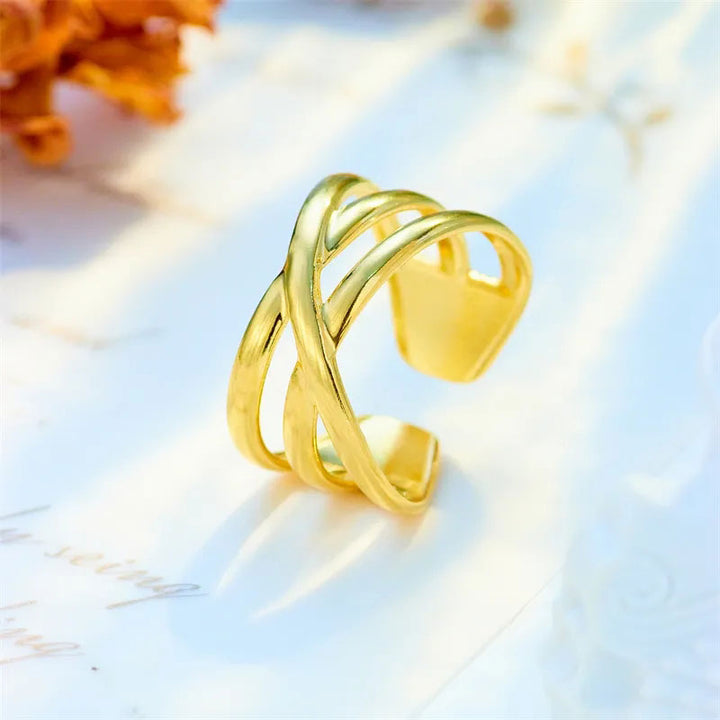 Lourizeth™  |  18k Gold Ring