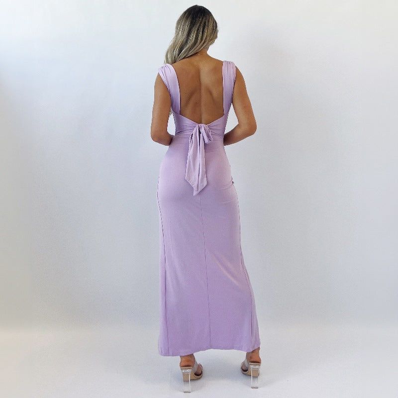 Sleeveless Fitted Dress with Slit and Bow at the Back | Ideal for Spring and Summer