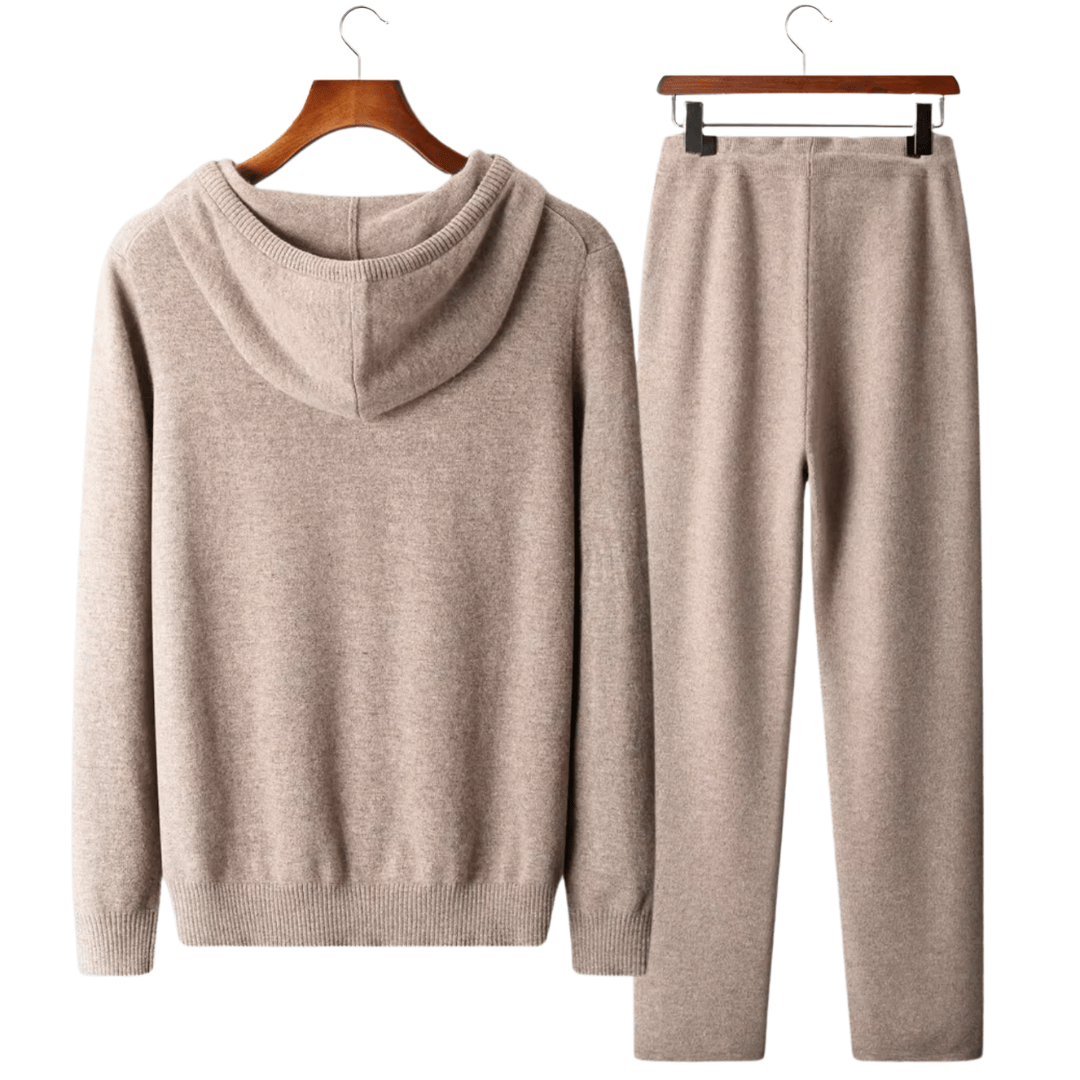 Emma & Rose Savro tracksuit — two-piece leisure set