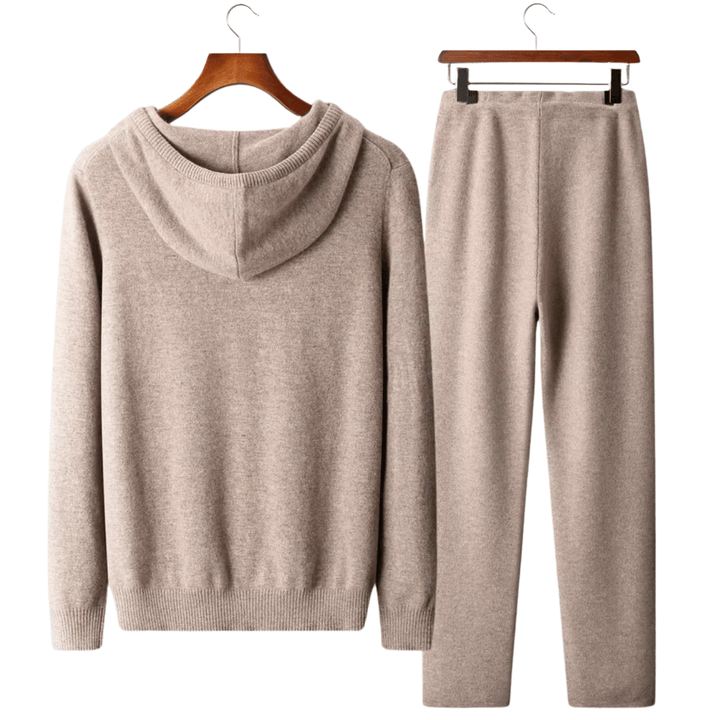 Emma & Rose Savro tracksuit — two-piece leisure set
