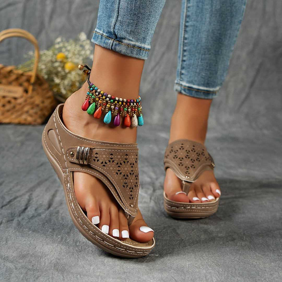 Platform wedge flip-flops adorned with pearls for women Montarello