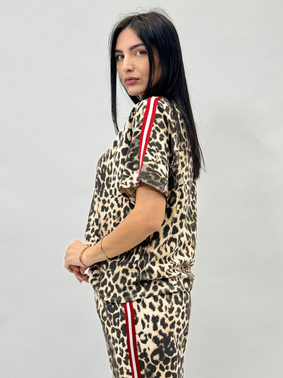 Leo™  |  Effortless Top