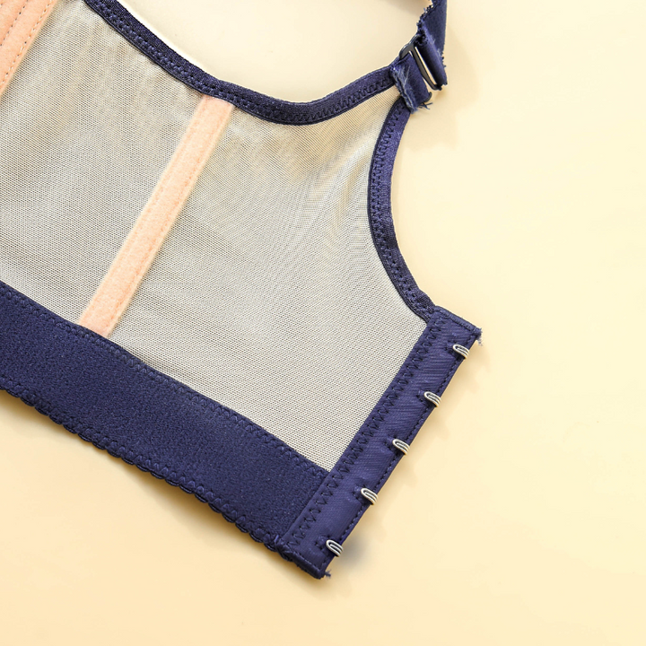 Bella™ - A Touch of Glamour with the Sparkzy™ Lace Push-Up!