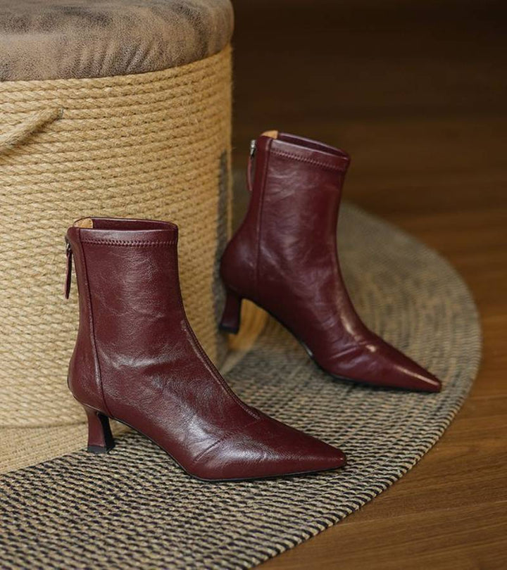Fulvia | Minimal leather ankle boots with mid heel