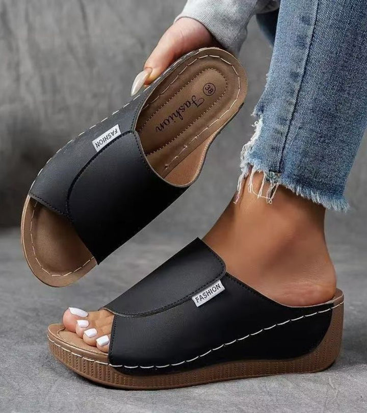 Slides | Ergonomic sandals designed for the wellbeing of your feet
